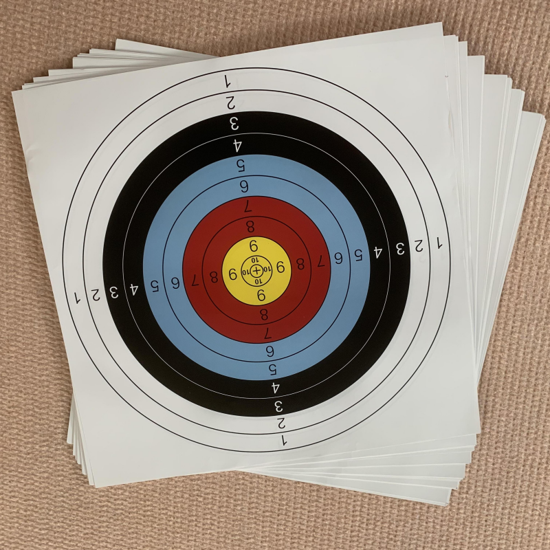 40 cm x 40 cm x 7 cm grass target